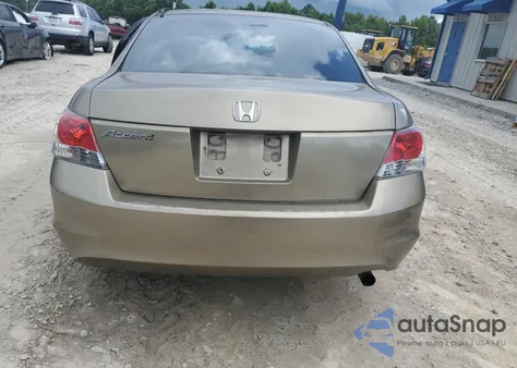 2010 Honda Accord Lx z USA, uszkodzony, nr VIN 1HGCP2F37AA111602